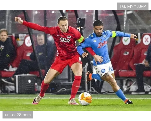 保级关键战前瞻:恩波利与萨索洛的直接较量。 保级关键战前瞻:恩波利与萨索洛的直接较量。